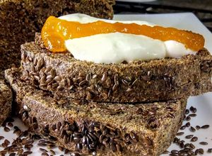 Una foto de PAN De Linaza con Semillas de Linaza y Más...!