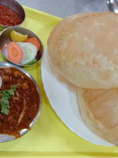 छोले भटूरे रेसिपी मुख्य फोटो
