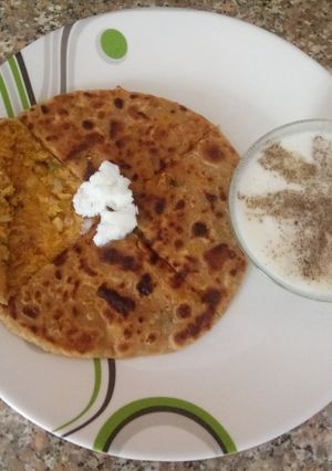 A picture of Gobhi Ka paratha.