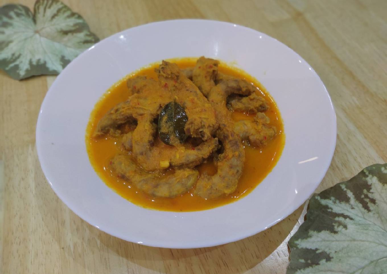 Tengkleng Leher Ayam (Olahan sisa leher ayam)