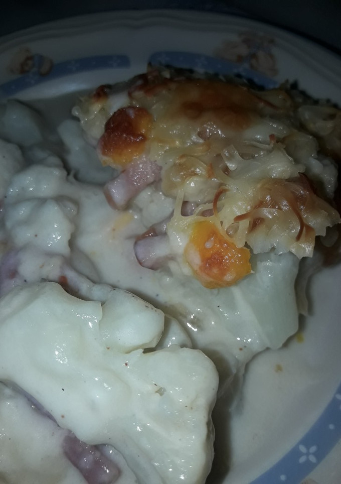 Una foto de Coliflor con bacon gratinada