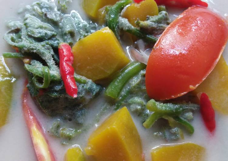  Resep  Gulai  putih  pucuk labu  baby labu   oleh MamaJuna 