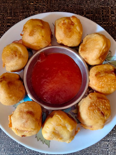 બટેટા વડા(Bateta vada recipe in Gujarati) રેસીપી મુખ્ય ફોટો