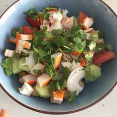 Foto principal de Ensalada de garbanzos rica en proteínas