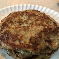 A picture of Banana Pancakes (no flour).
