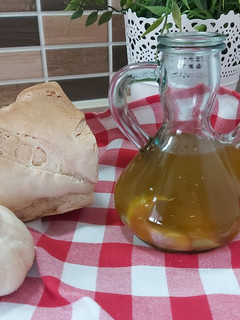 Foto principal de Aceite aromatizado con ajos, para tostadas