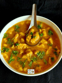 દૂધી નાં રસિયા મુઠીયા (Dudhi Rasiya Muthia Recipe In Gujarati) રેસીપી મુખ્ય ફોટો