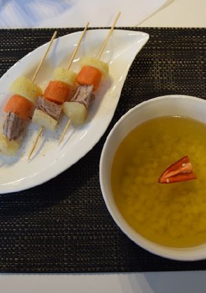 Húsleves főtt falatkákkal recept fotója
