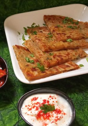गोभी पराठा (Gobhi paratha recipe in Hindi) रेसिपी मुख्य फोटो