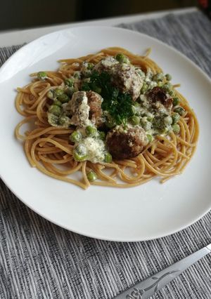 "Vadász" gombóc spagettivel recept fotója