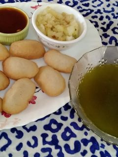 सूजी के गोलगप्पे (Suji Ke Golgappe recipe in Hindi) रेसिपी मुख्य फोटो