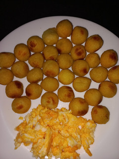 Una foto de Huevo revuelto con papas duquesa para la mañosita de la casa 😊