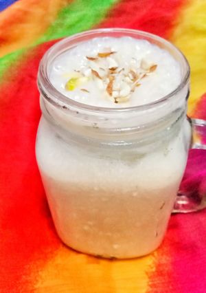 बनाना मिल्क शेक (banana milk shake recipe in hindi) रेसिपी मुख्य फोटो
