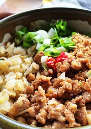 A picture of Sichuan Dan Dan Noodles @188 Easy Cooking.