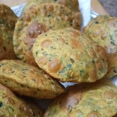 Crispy Methi Masala Puri A picture of Crispy Methi Masala Puri.