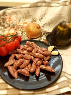 Foto di Zampine di laterza,pomodorini e cipolla