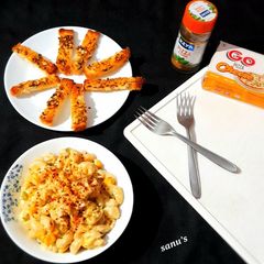 A picture of Mac And Cheese.
