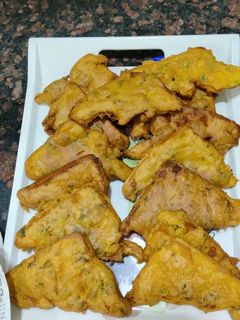 ब्रेड पकौड़ा(bread pakoda recipe in hindi) रेसिपी मुख्य फोटो