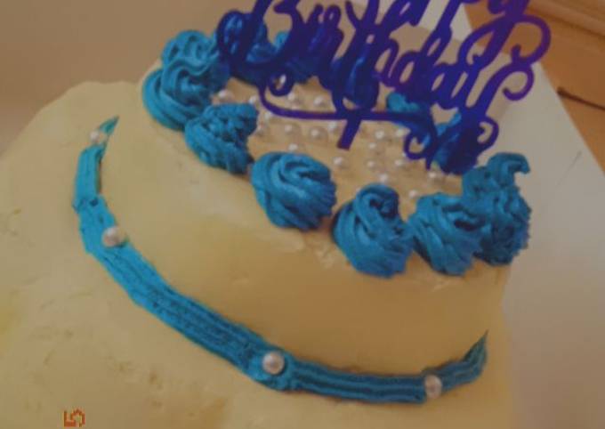 Two Tier Square Shaped Birthday Cake – CakeBaeLondon
