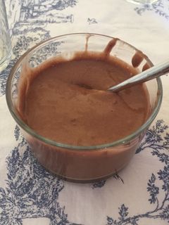 Una foto de Mousse de plátano y chocolate