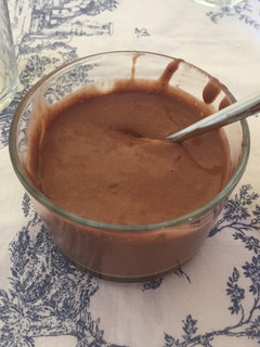 Una foto de Mousse de plátano y chocolate