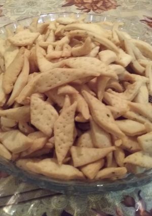 A picture of Namak Pare.