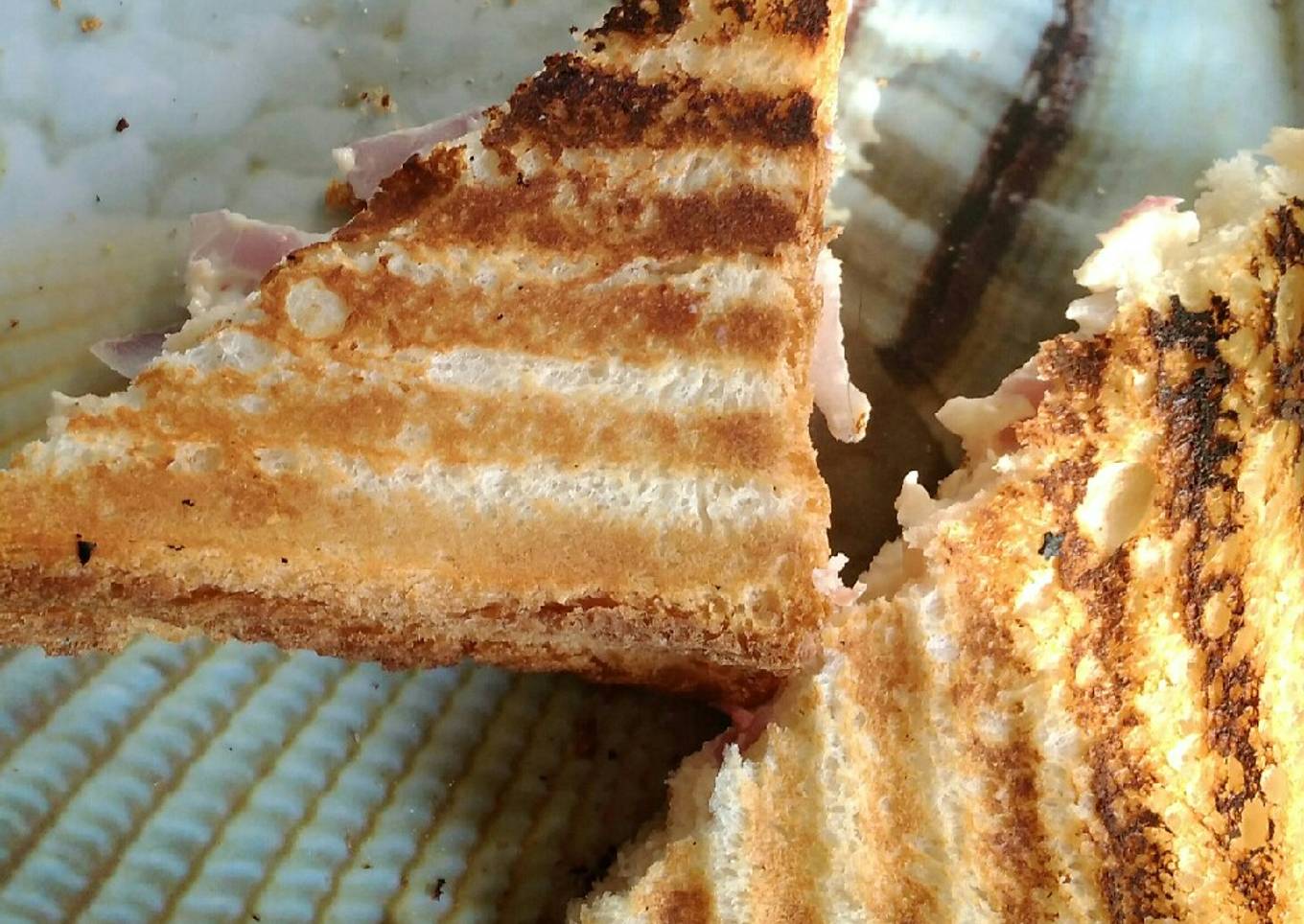 Malai sandwich