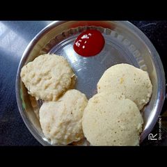 A picture of Aloo ki idli.