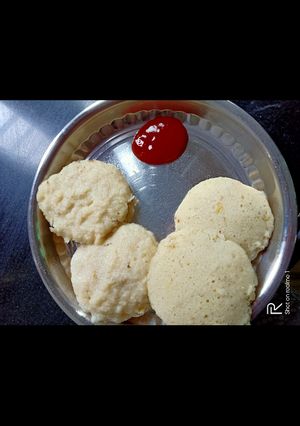 A picture of Aloo ki idli.