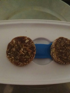 A picture of Anjeer dry fruits roll.