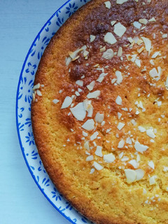 Foto di Torta alle carote, mandorle e yogurt