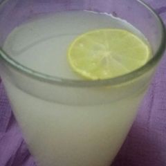 A picture of Homemade lichi juice.