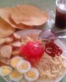 Pollo con espaguetis y huevos
