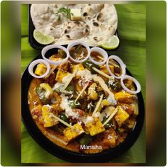 A picture of Dhaba Style Kadhai Paneer With Tandoori Roti.