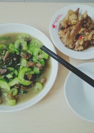 Hình của món Mướp xào lòng gà.