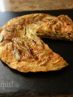 Una foto de Tortilla de calabacín y jengibre 🍳🥒