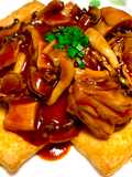 Tofu Grill with Red Wine & Mushroom Sauce