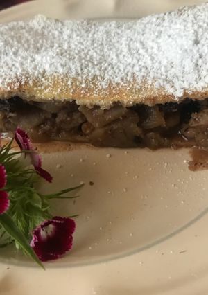 Una foto de Strudel de manzana