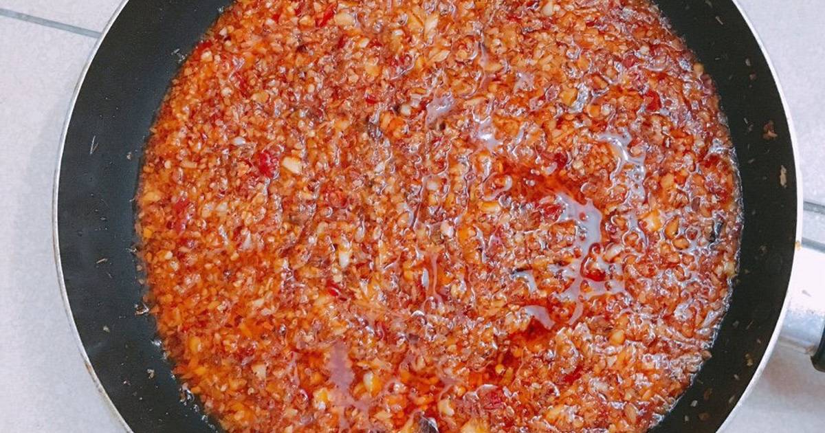 Có thể thay thế sa tế ớt tươi bằng các loại gia vị khác khi ăn bánh tráng không?