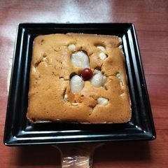 Jackfruit flour litchi cake A picture of Jackfruit flour litchi cake.