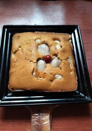 A picture of Jackfruit flour litchi cake.