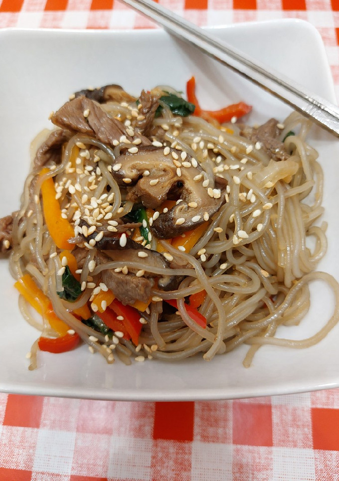 Japchae marhahússal recept fotója
