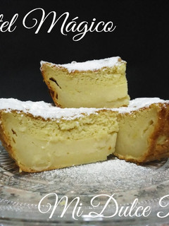 Una foto de Pastel mágico o pastel imposible
