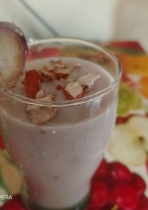 स्वीट पोटैटो मिल्क शेक (sweet potato milk shake recipe in Hindi) रेसिपी मुख्य फोटो