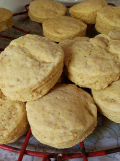 Una foto de Scones de Queso (Veganos)