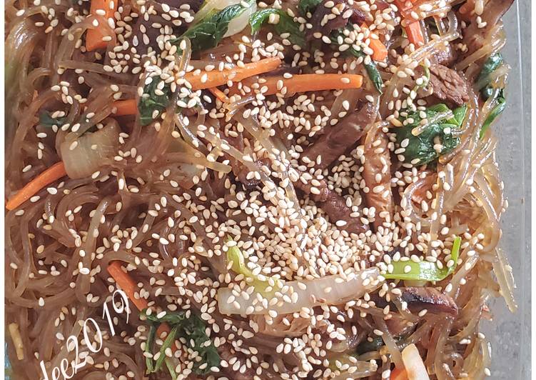 Langkah Mudah untuk Membuat #11 Korean Japchae yang mudah
