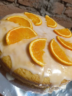 Una foto de 🍊🍊Bizcochuelo de naranja🍊🍊