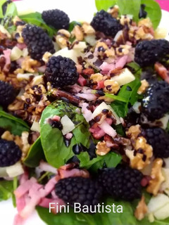 Una foto de Ensalada de espinacas