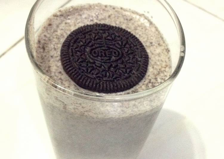 Recipe: Delicious Simple Oreo Milkshake