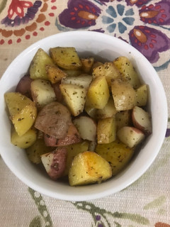 Una foto de Papitas con orégano